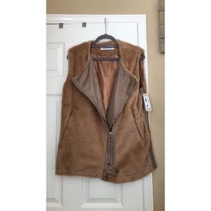 NWT Faux Fur Vest